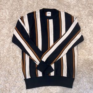 Crewneck sweater by Zara